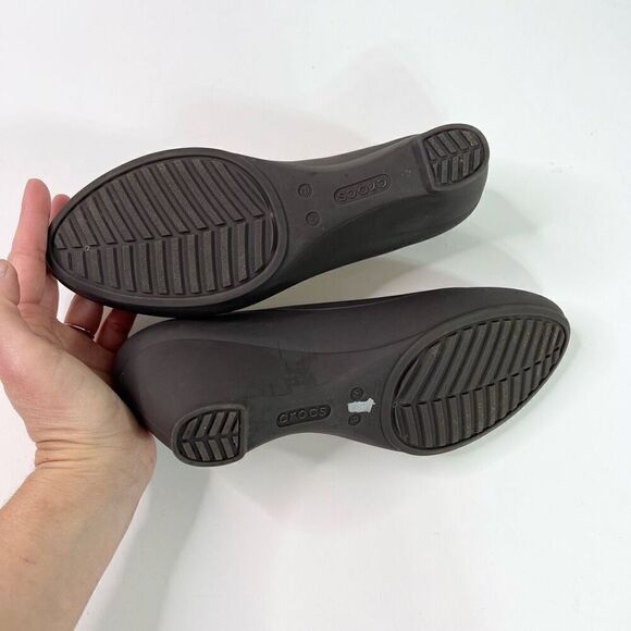 Dual Crocs Comfort Pump Womens 9 Black Lina Wedge Heel Slip On Closed Toe - Picture 6 of 11